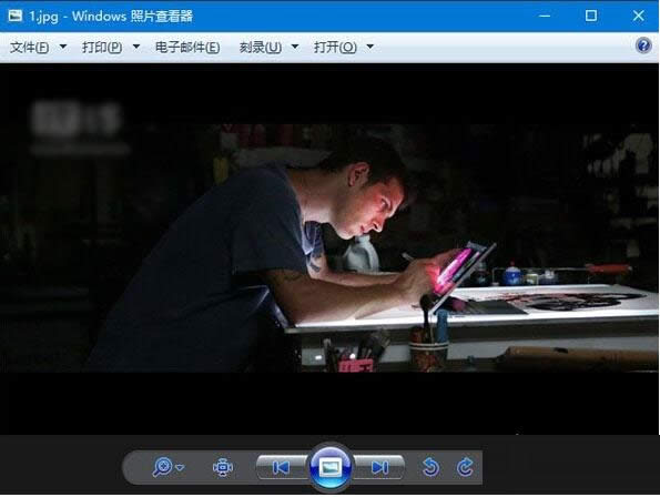 Win10系統(tǒng)設(shè)置照片查看器背景顏色圖文教程